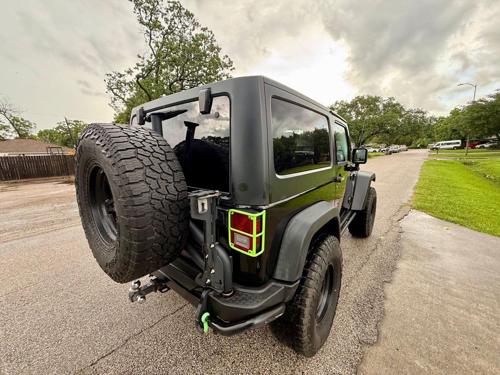 2012 Jeep Wrangler Image 6