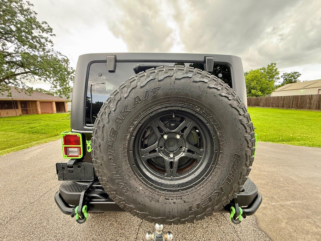 2012 Jeep Wrangler Image 9