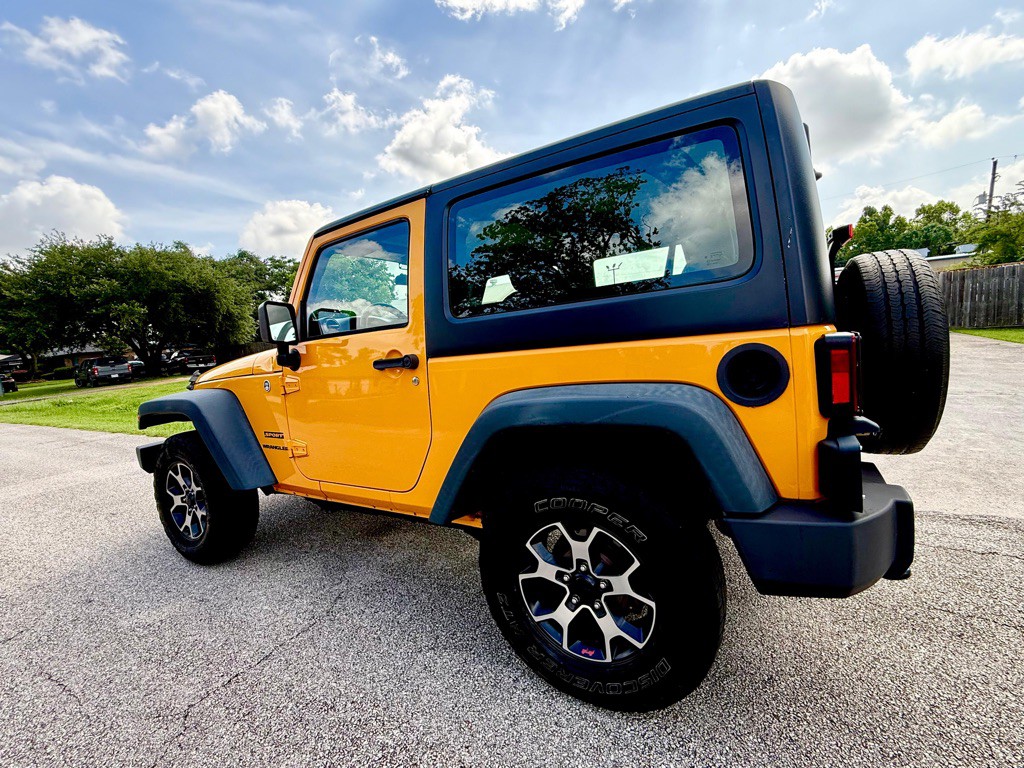 2013 Jeep Wrangler Image 3