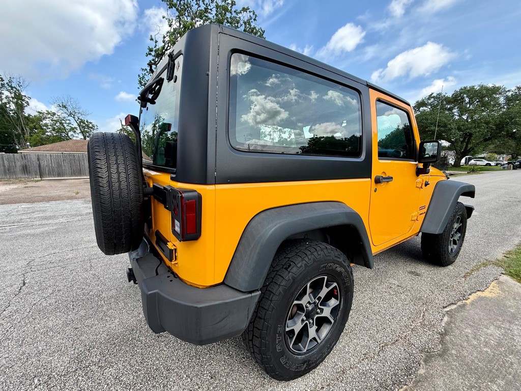 2013 Jeep Wrangler Image 4