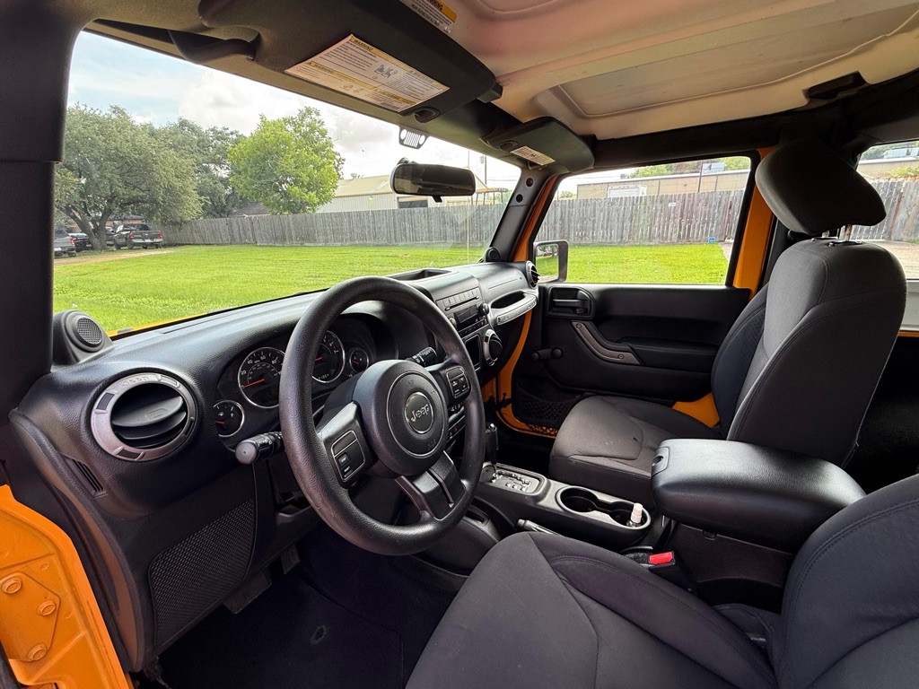 2013 Jeep Wrangler Image 8