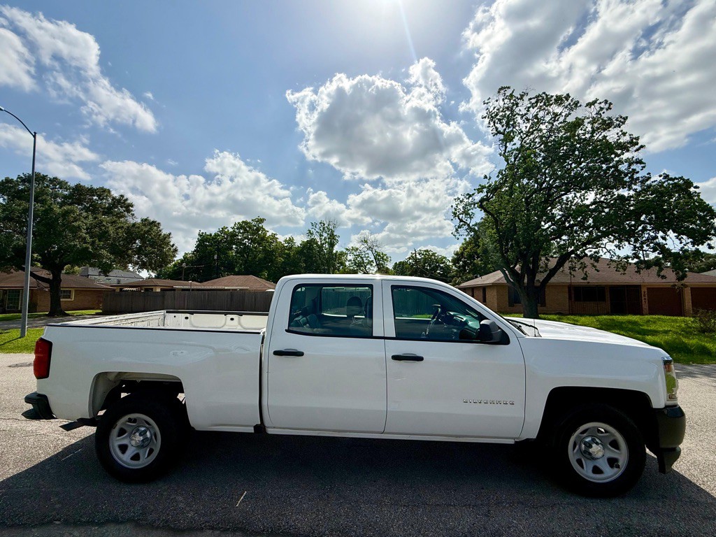 2017 Chevrolet Silverado 1500 Image 11