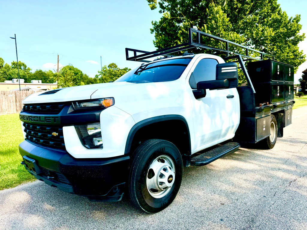 2020 Chevrolet Silverado 1500 Image 1