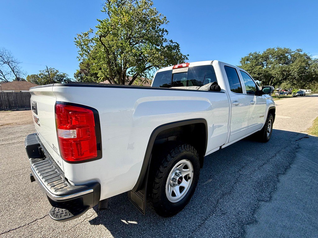 2018 GMC Sierra Image 3