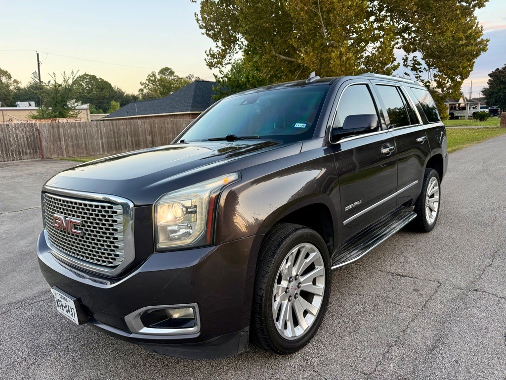 2015 GMC Yukon Image 1