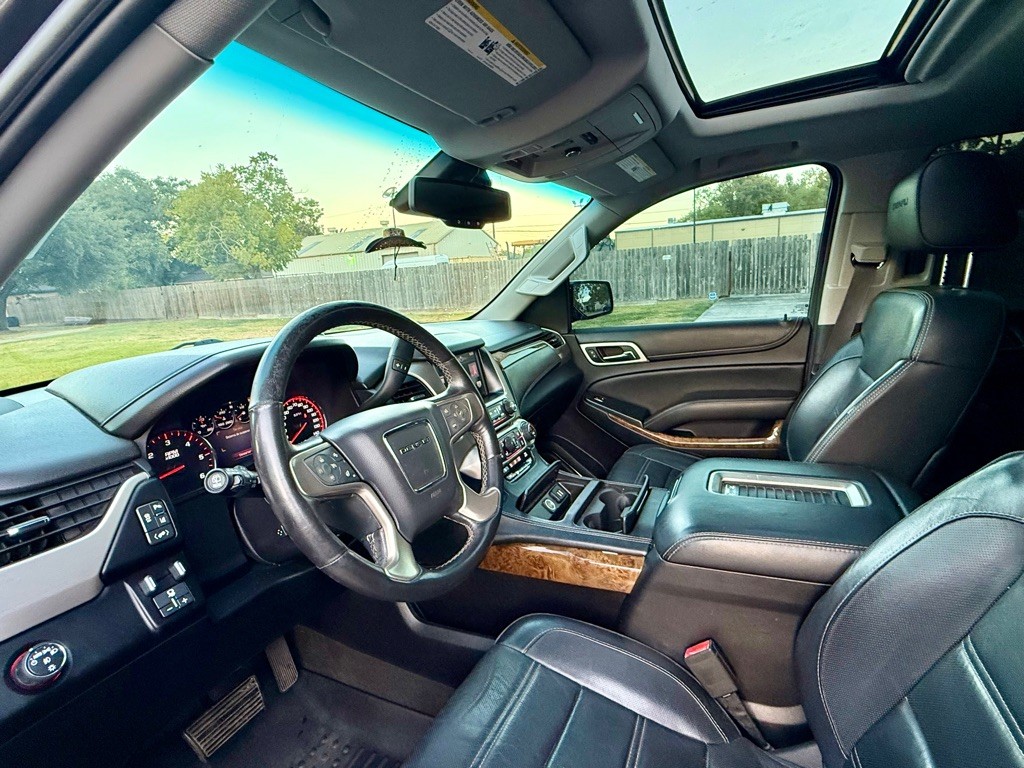 2015 GMC Yukon Image 9
