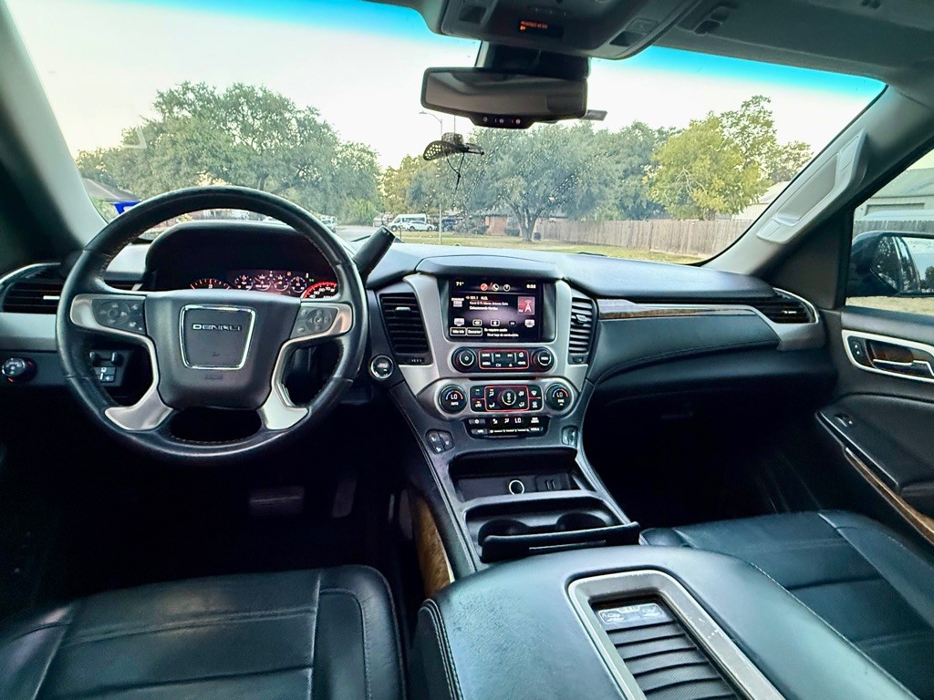 2015 GMC Yukon Image 10