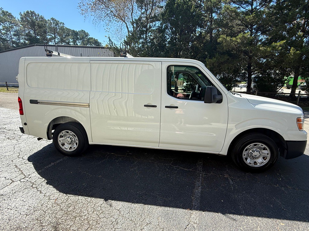 2018 Nissan NV Image 2