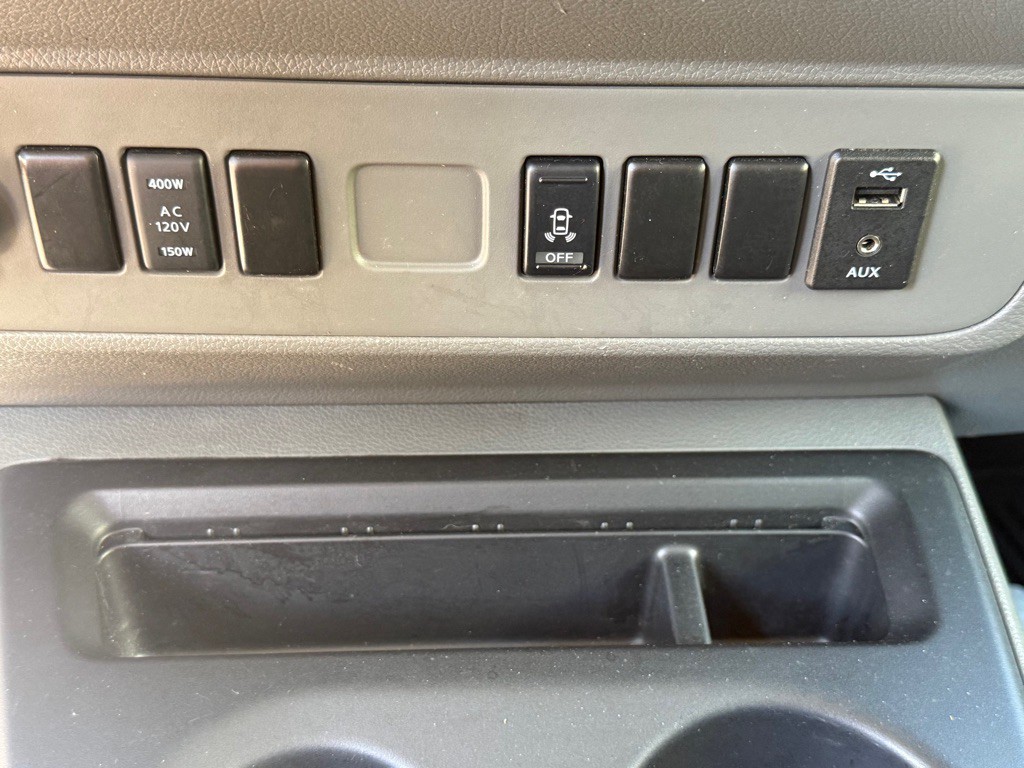 2018 Nissan NV Image 16