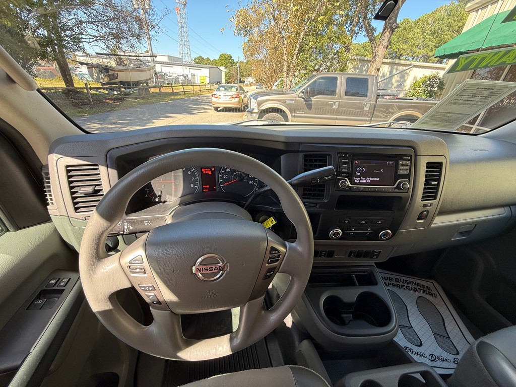 2018 Nissan NV Image 18