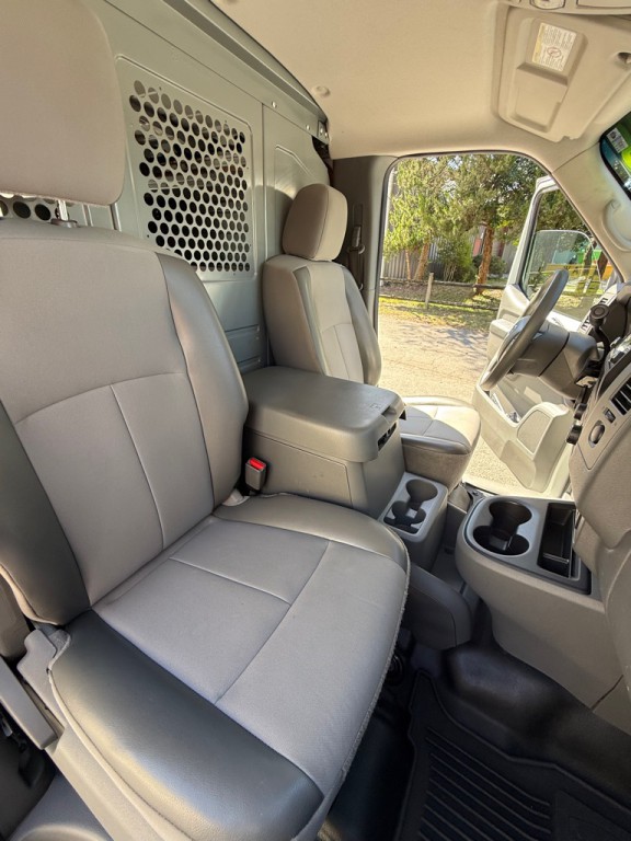 2018 Nissan NV Image 20