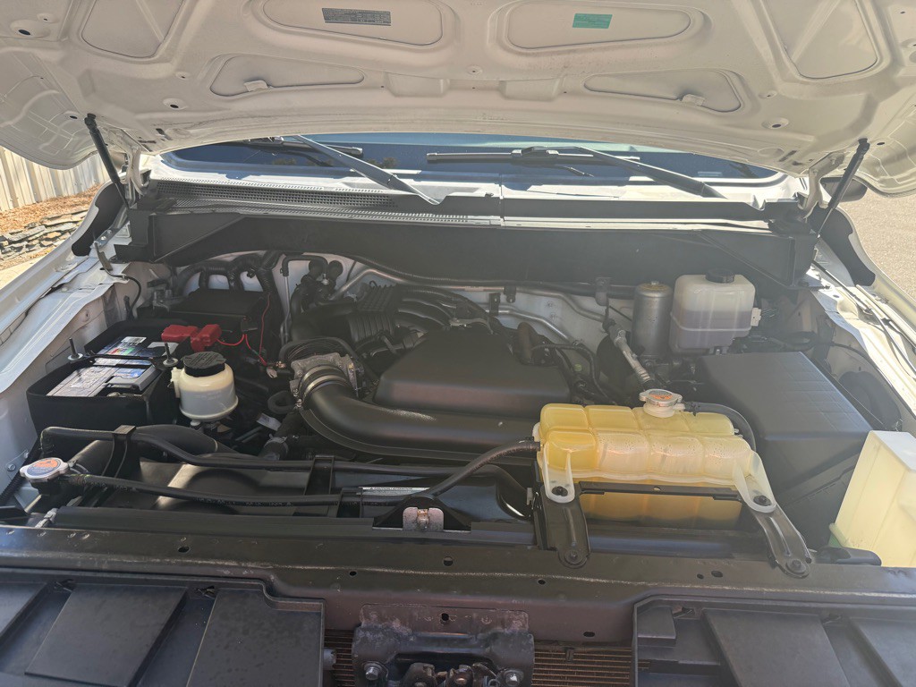 2018 Nissan NV Image 26