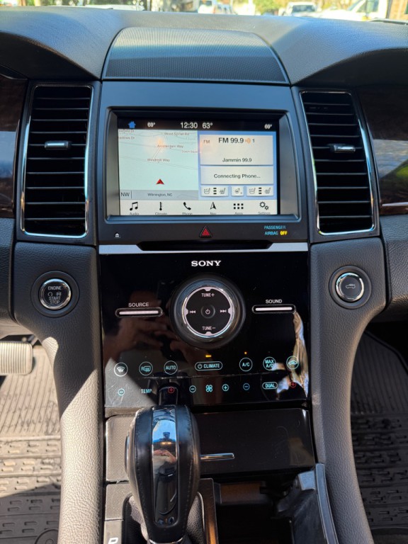 2018 Ford Taurus Image 12