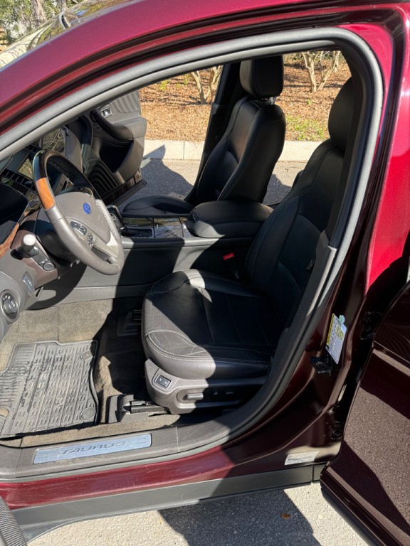 2018 Ford Taurus Image 18