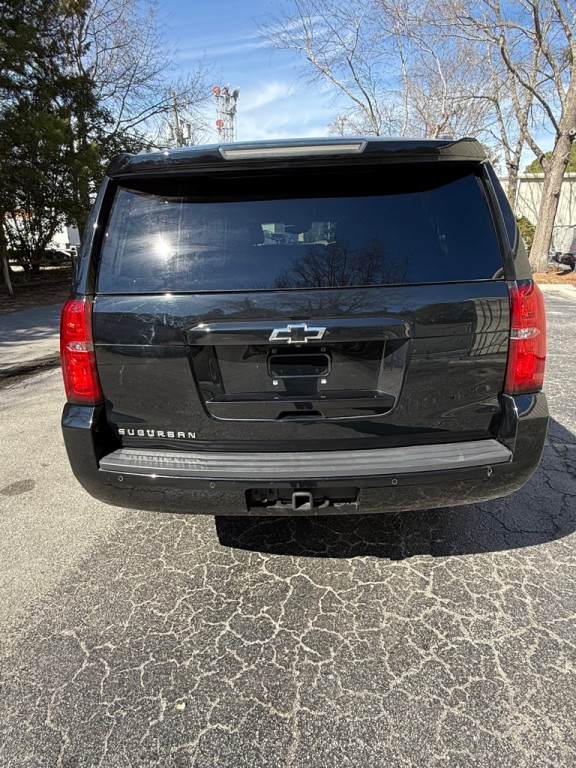 2019 Chevrolet Suburban Image 6