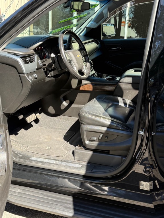 2019 Chevrolet Suburban Image 10