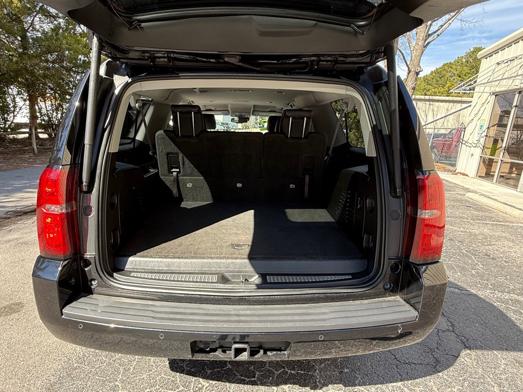2019 Chevrolet Suburban Image 18
