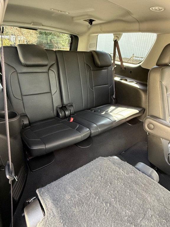 2019 Chevrolet Suburban Image 21