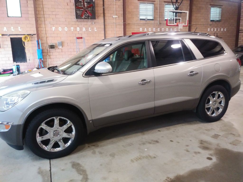 2008 Buick Enclave Image 2