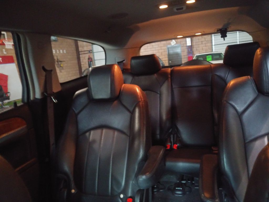 2008 Buick Enclave Image 5