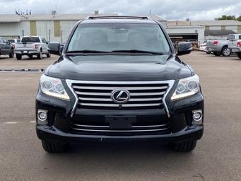 2014 Lexus LX 570 Image 2