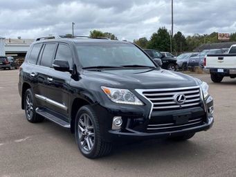 2014 Lexus LX 570 Image 3