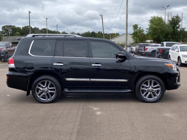 2014 Lexus LX 570 Image 4