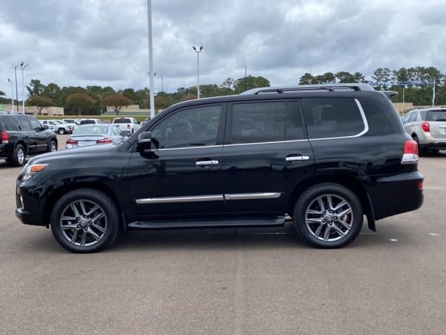 2014 Lexus LX 570 Image 9