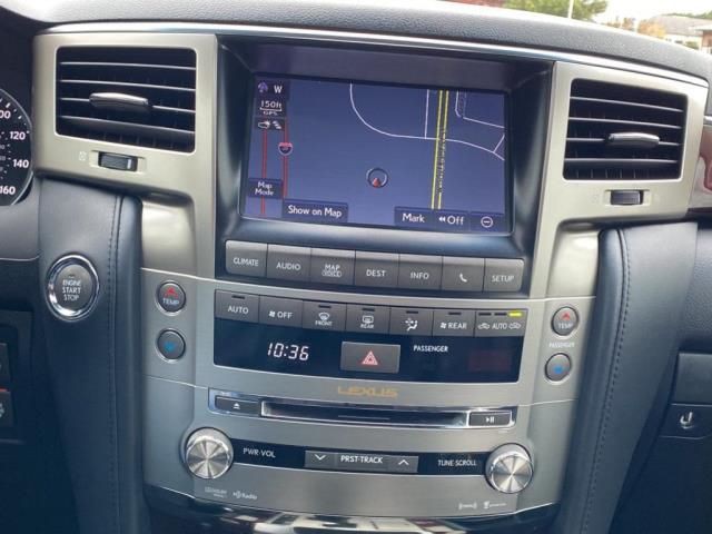 2014 Lexus LX 570 Image 19
