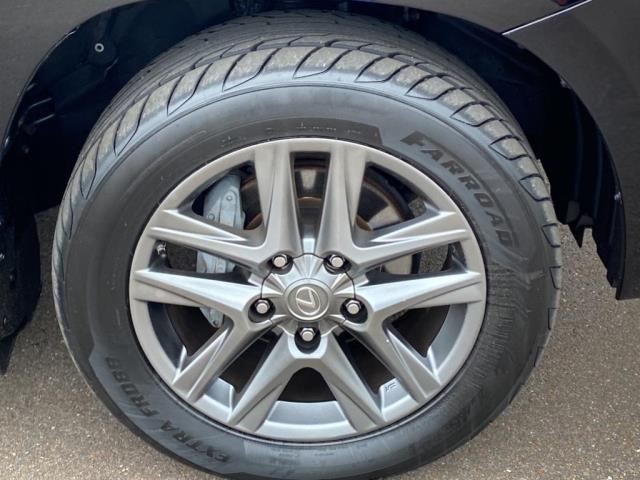 2014 Lexus LX 570 Image 22