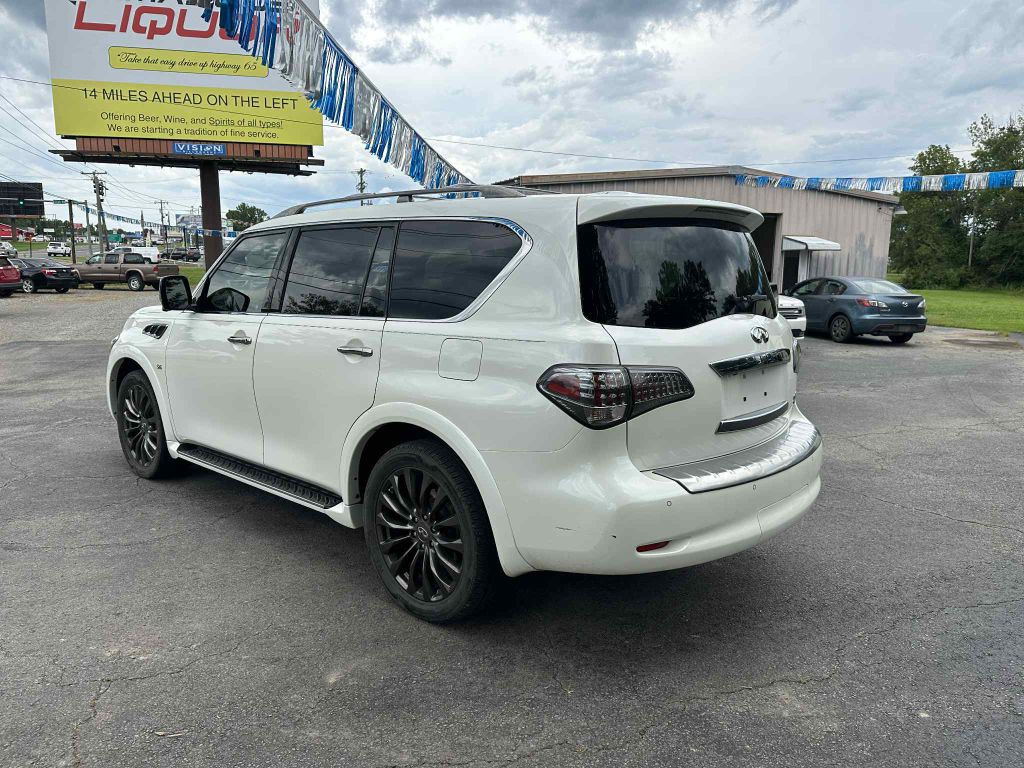2015 INFINITI QX80 Image 7