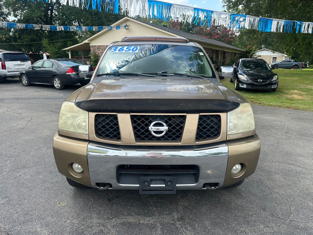 2004 Nissan Armada Image 2