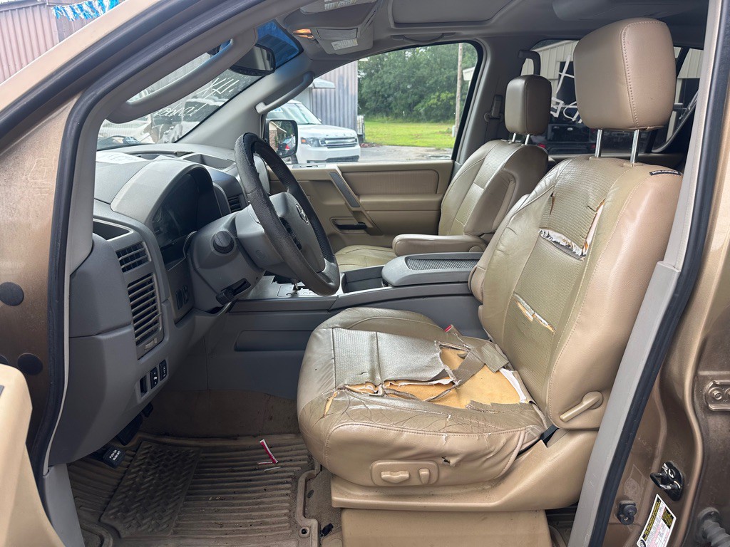 2004 Nissan Armada Image 9