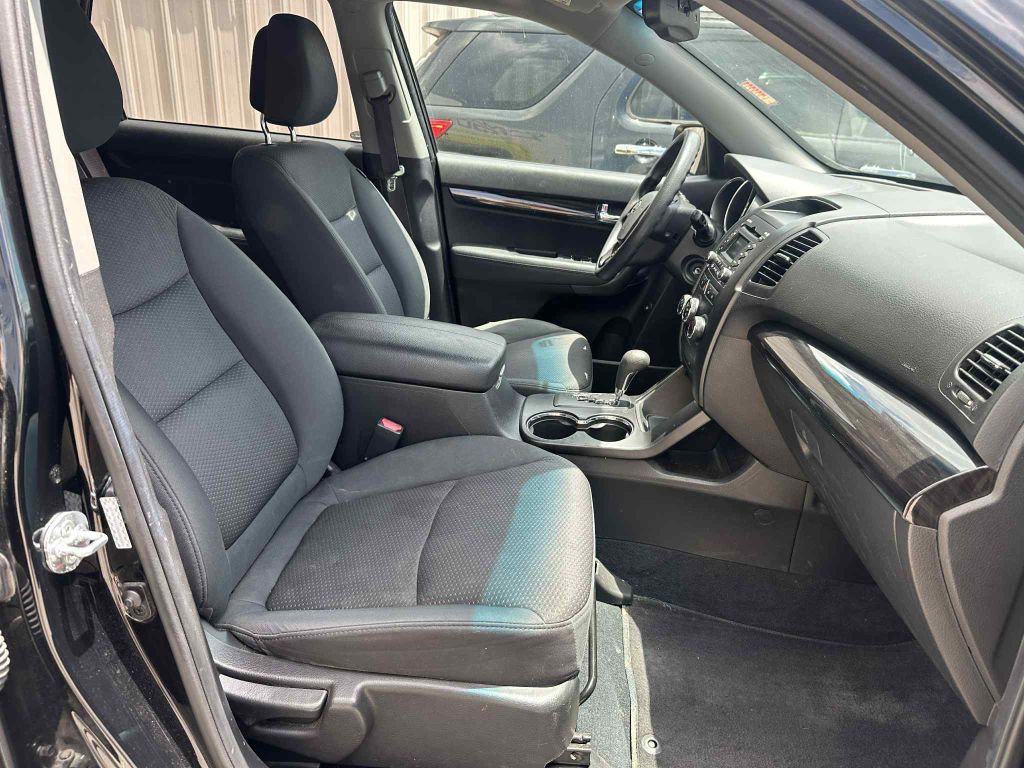 2011 Kia Sorento Image 17