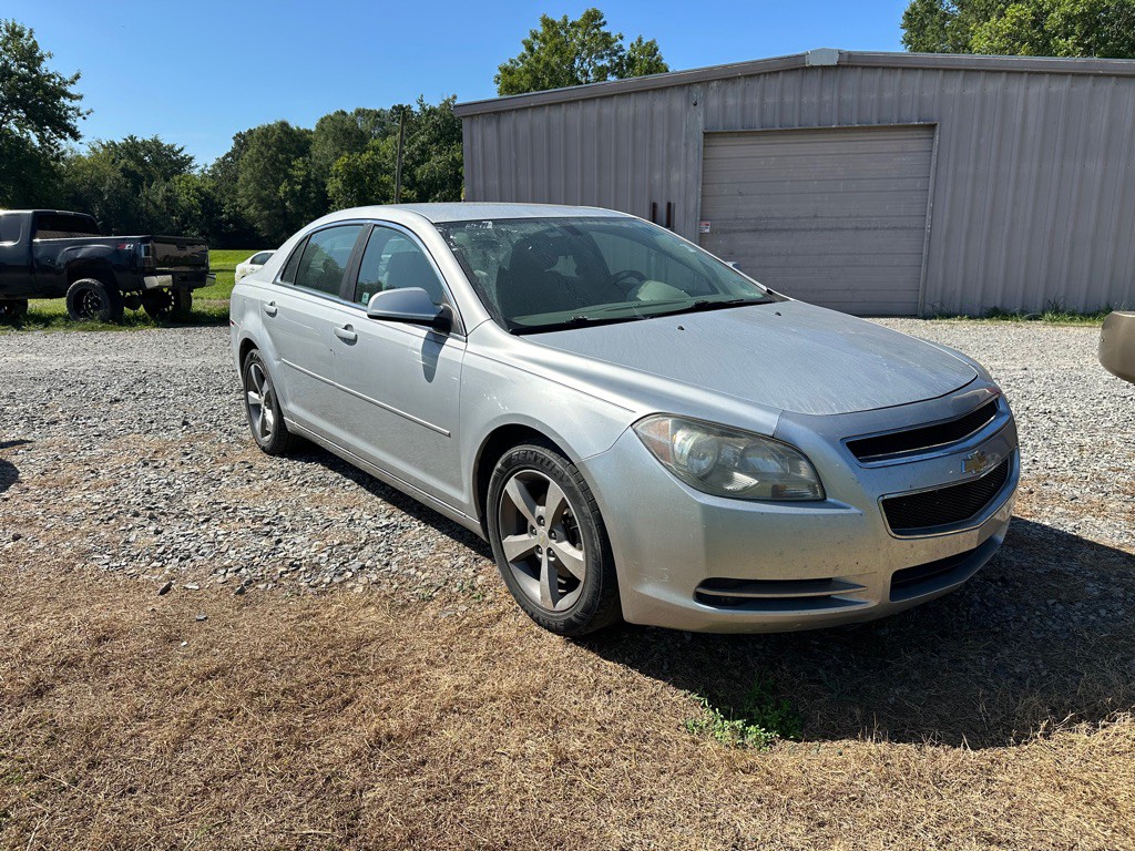 2011 Chevrolet Malibu Image 3