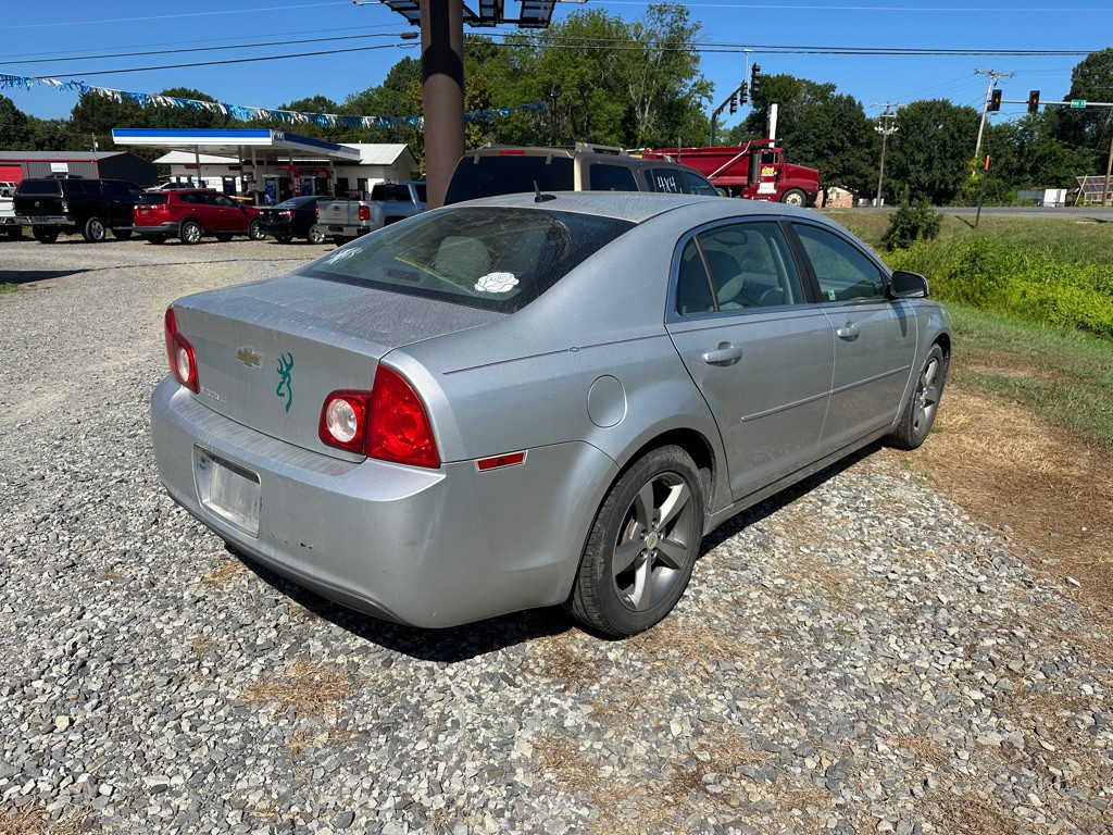 2011 Chevrolet Malibu Image 5