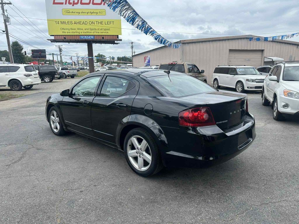2013 Dodge Avenger Image 8