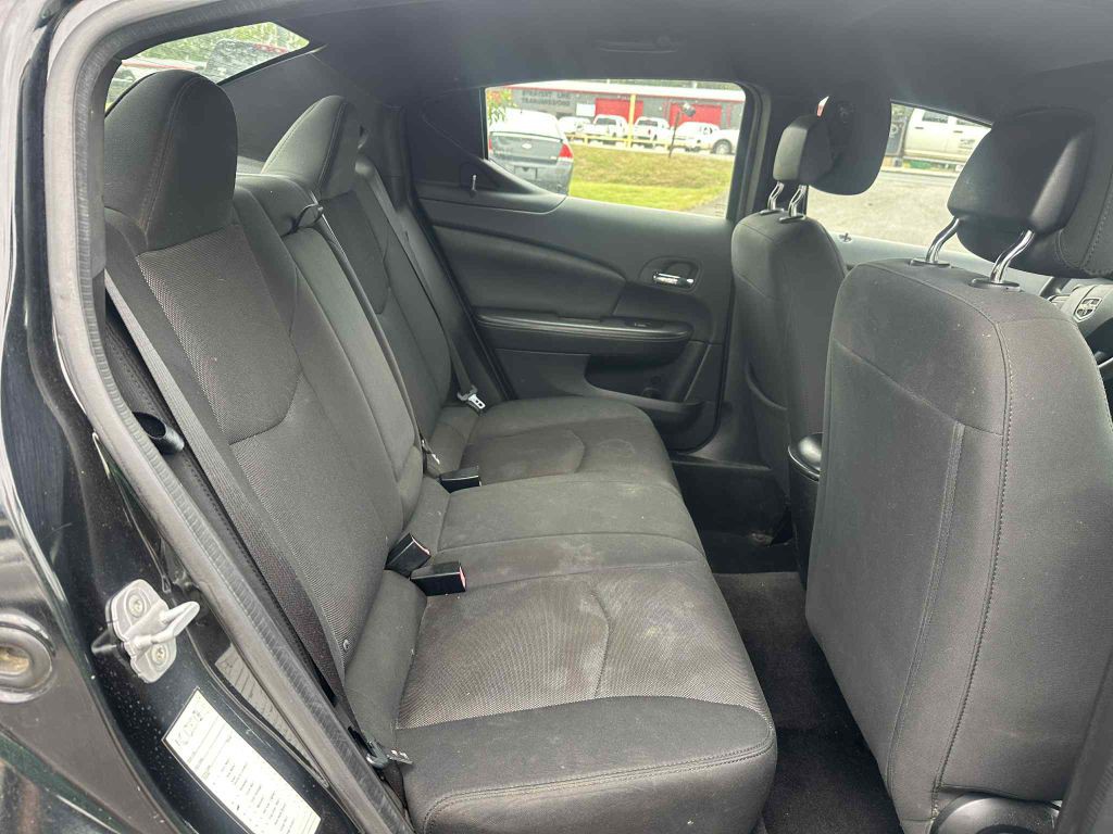 2013 Dodge Avenger Image 16