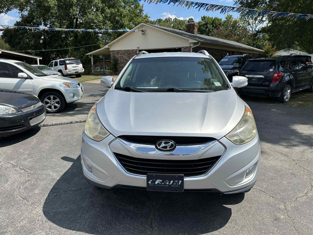 2011 Hyundai Tucson Image 2