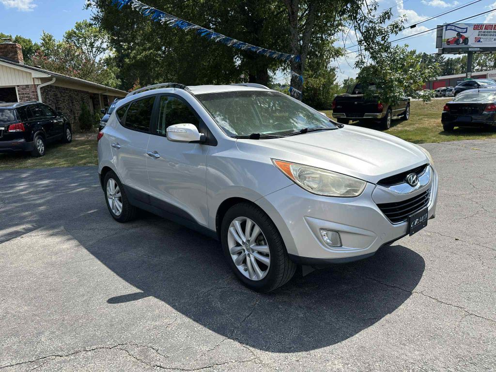 2011 Hyundai Tucson Image 3