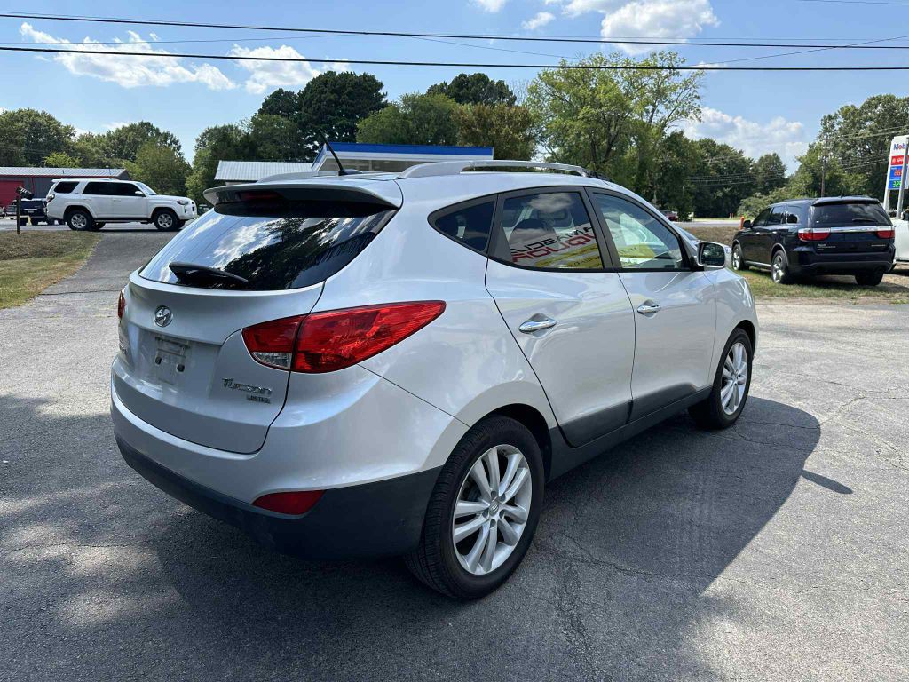 2011 Hyundai Tucson Image 5
