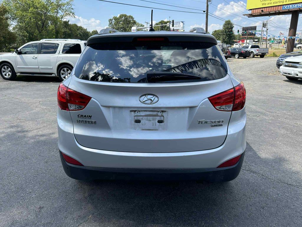2011 Hyundai Tucson Image 6