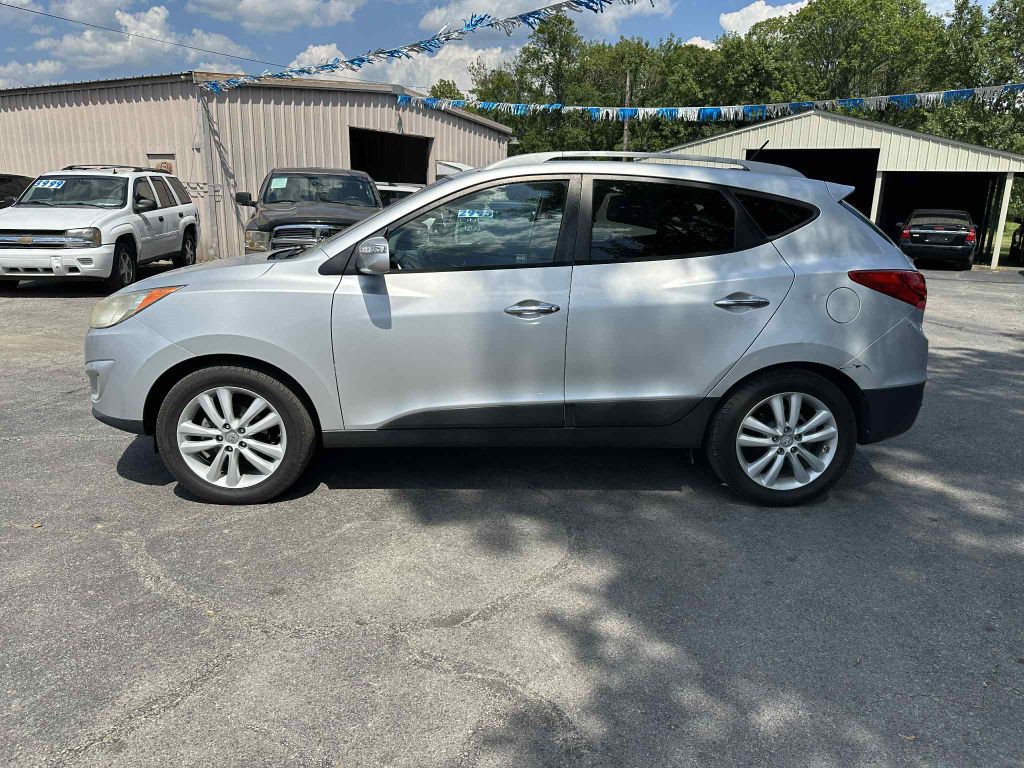 2011 Hyundai Tucson Image 8
