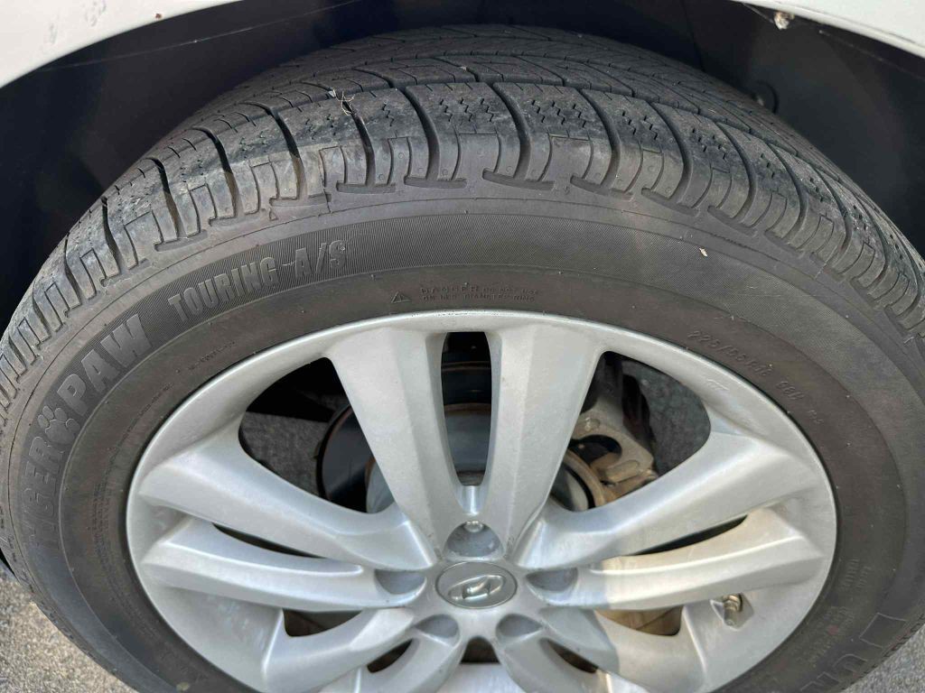 2011 Hyundai Tucson Image 17
