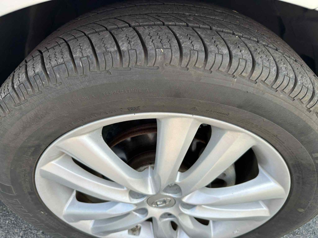 2011 Hyundai Tucson Image 19