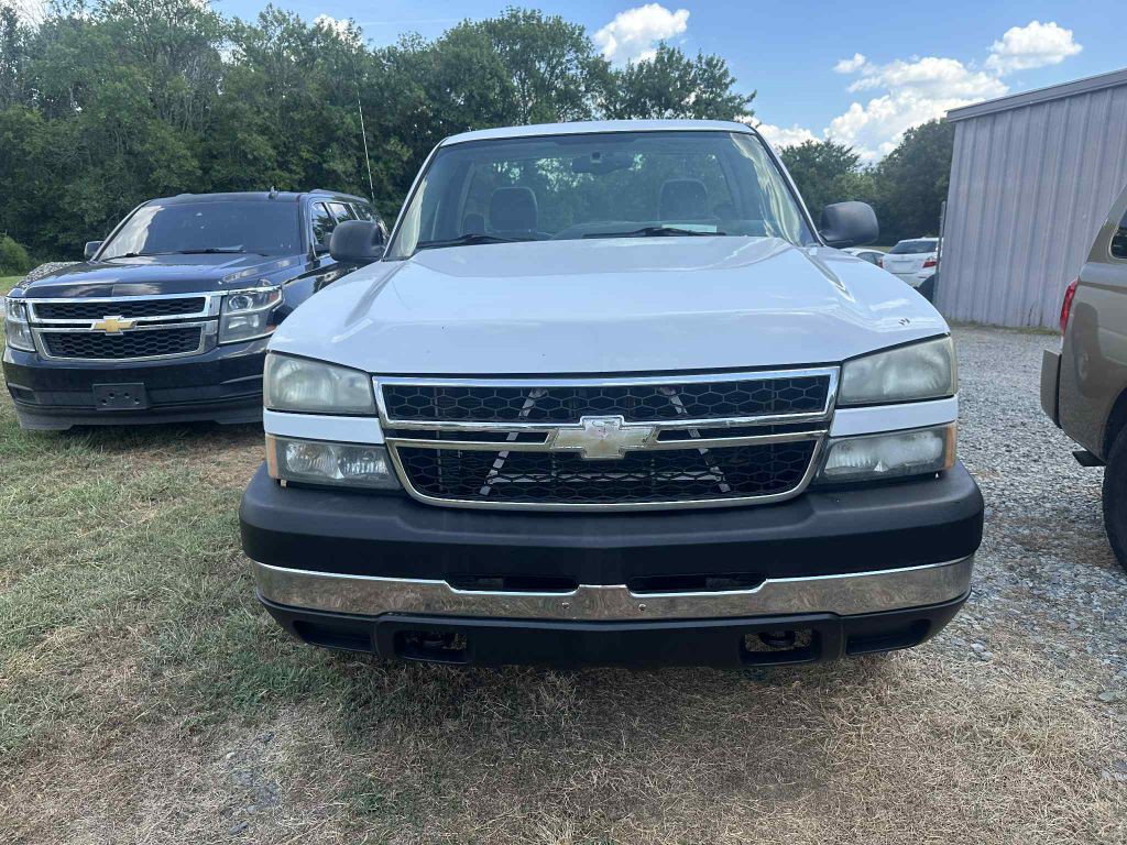 2007 Chevrolet Silverado 1500 Image 2