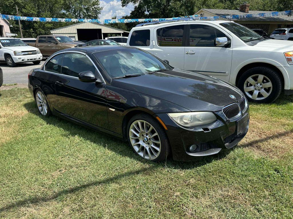 2011 BMW 3 Series Image 3
