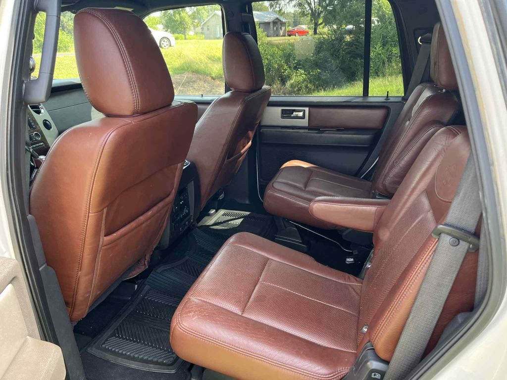 2012 Ford Expedition Image 6