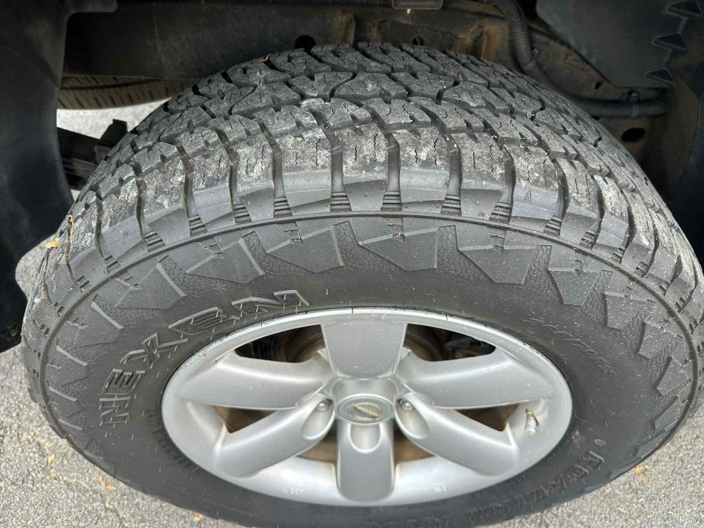 2012 Nissan Titan Image 17