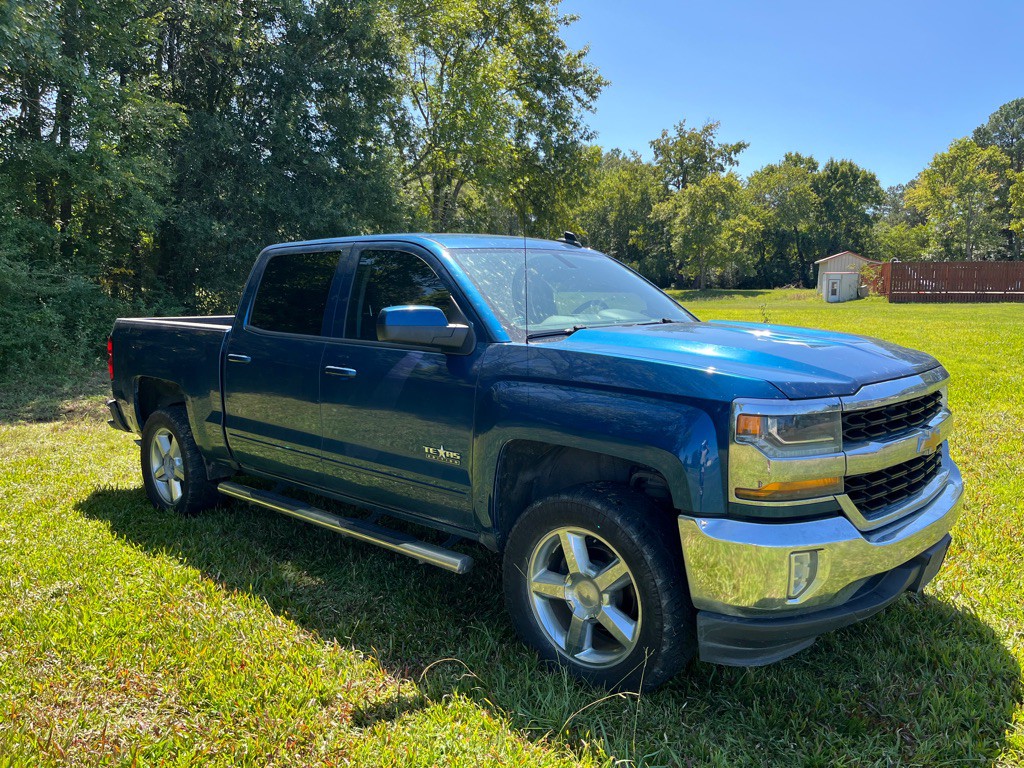 2018 Chevrolet Silverado 1500 Image 2